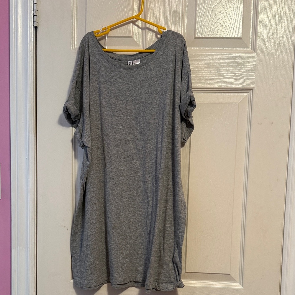 H&M Gray Divided T-Shirt Dress